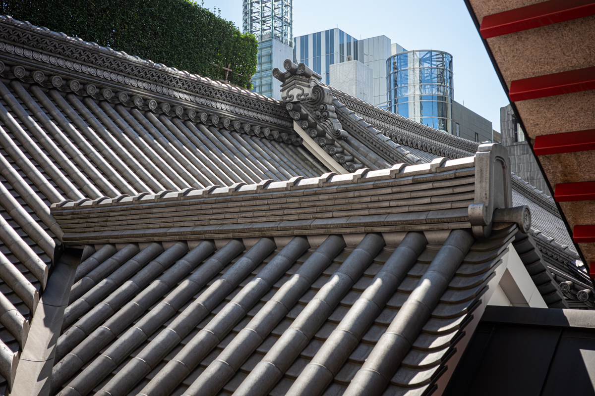 歌舞伎座の屋根瓦
